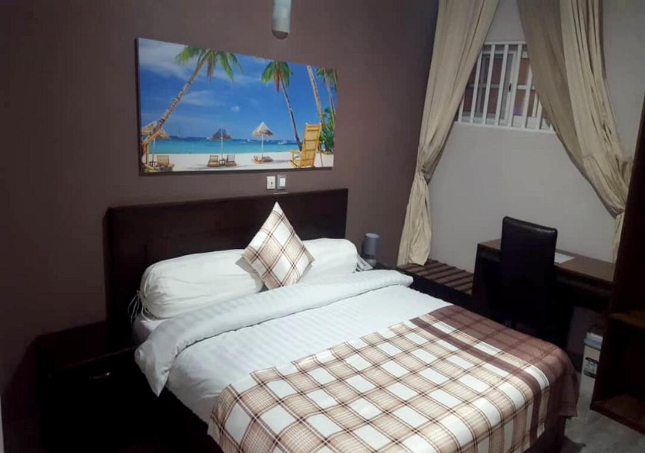 Benin City Center Hotel Cotonou Esterno foto